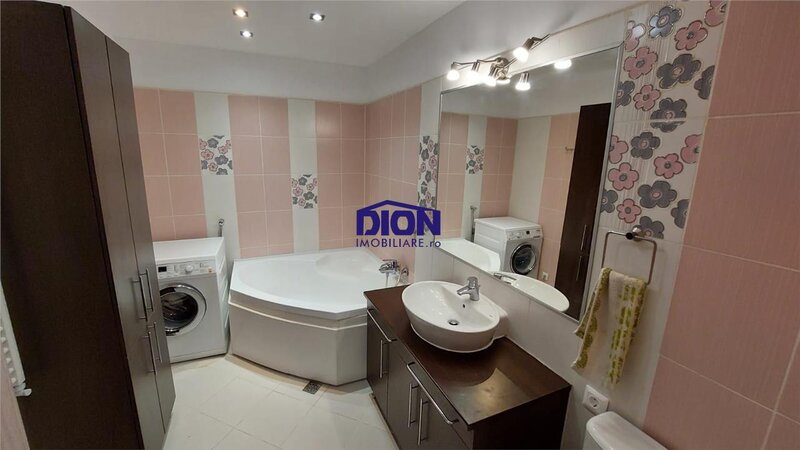 RIN GRAND HOTEL, 2 camere, mobilat modern, utilat